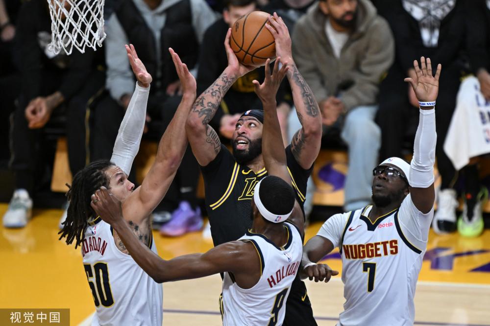 了瑞典的反 了瑞典的反